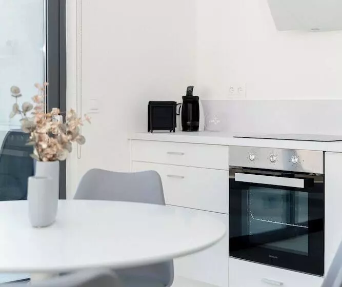 White Cliff Luxury Suites