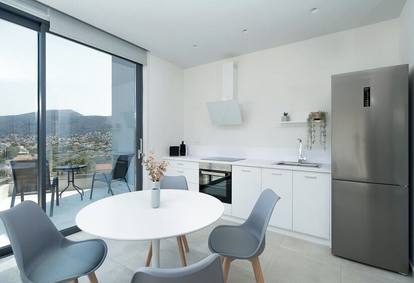 White Cliff Luxury Suites