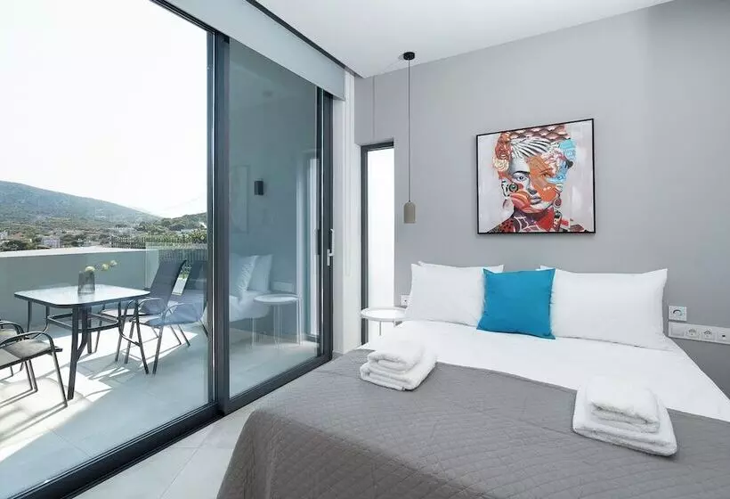 White Cliff Luxury Suites