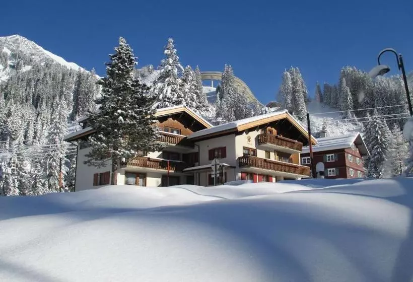 Hotelli Apartments Bischof