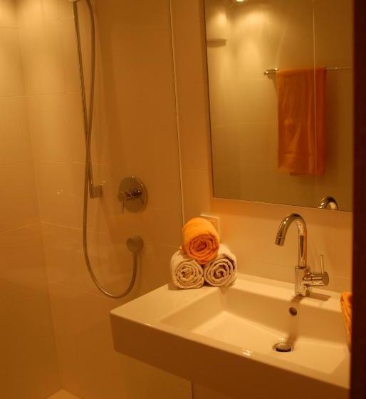 ホテル Apartments Bischof