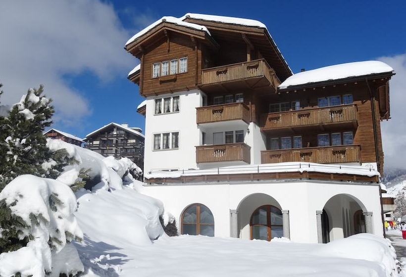 ホテル Arcade Apartments