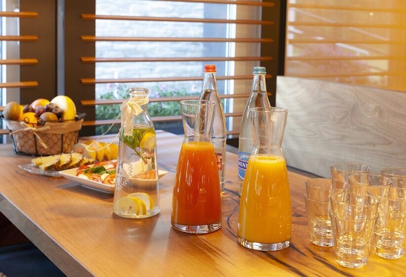 ホテル Arcade Apartments