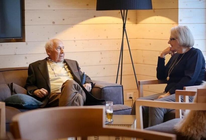 فندق Bever Lodge