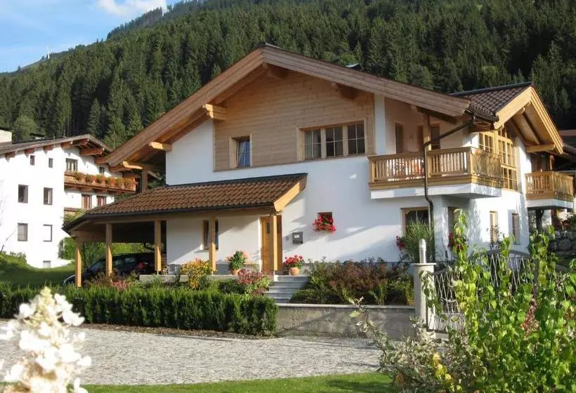 ホテル Chalet Isabella