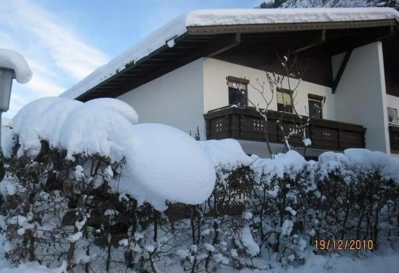 ホテル Ferienhaus Steidl