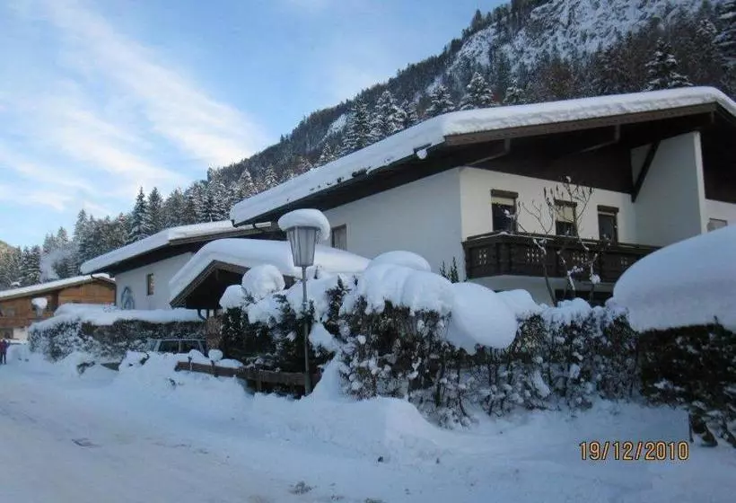 ホテル Ferienhaus Steidl