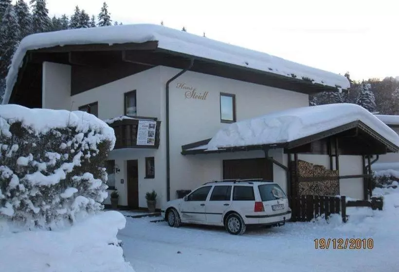 ホテル Ferienhaus Steidl