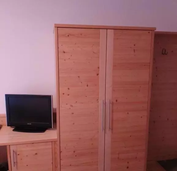 Hotelli Gasthof Hochspitz