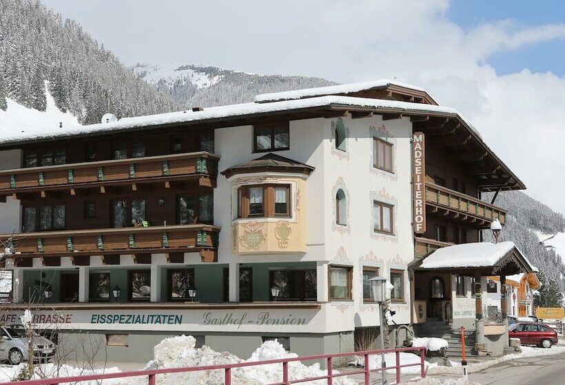 Отель Gasthof Pension Madseiterhof