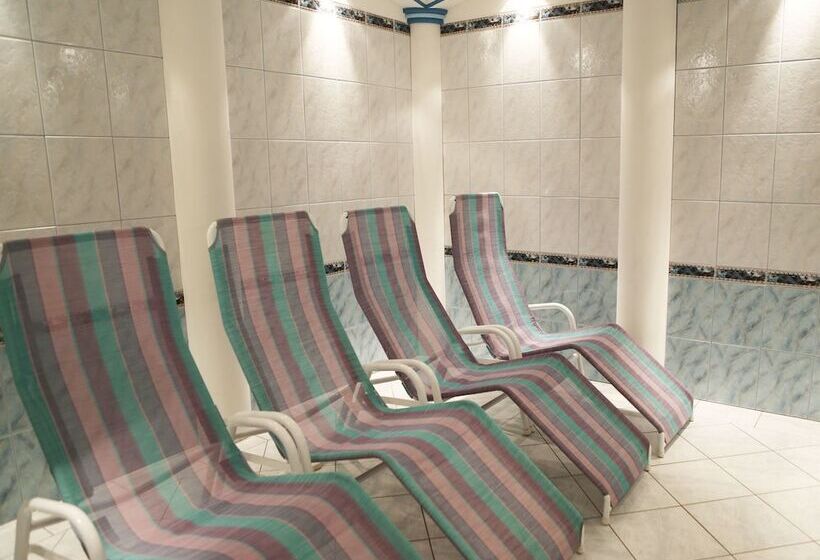 Отель Gasthof Pension Madseiterhof