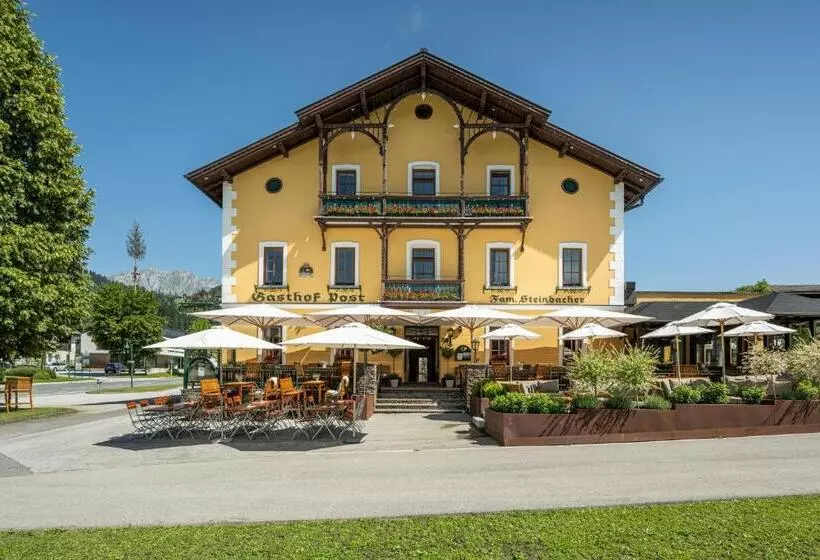 Hotelli Gasthof Post St. Martin Am Tgb