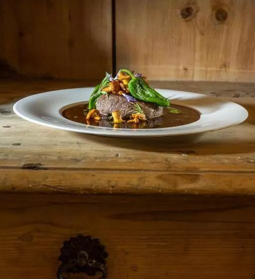Hotelli Gasthof Post St. Martin Am Tgb