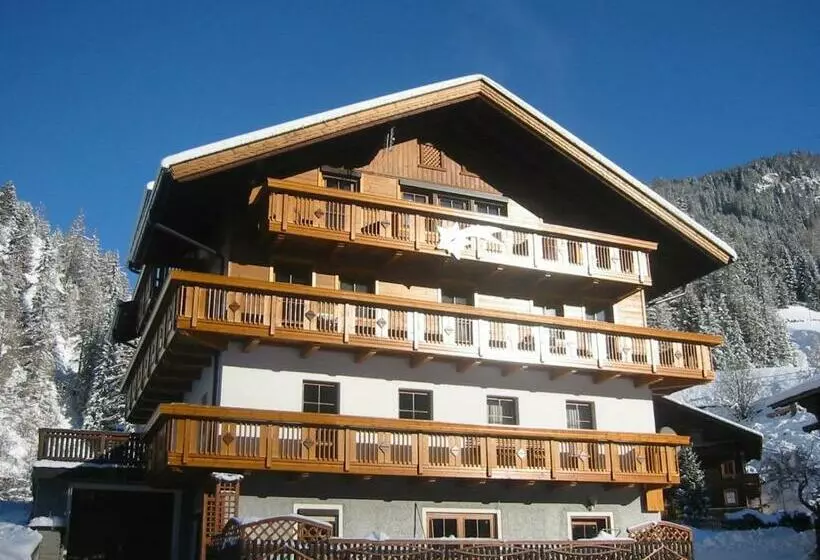 ホテル Gaestehaus Berger