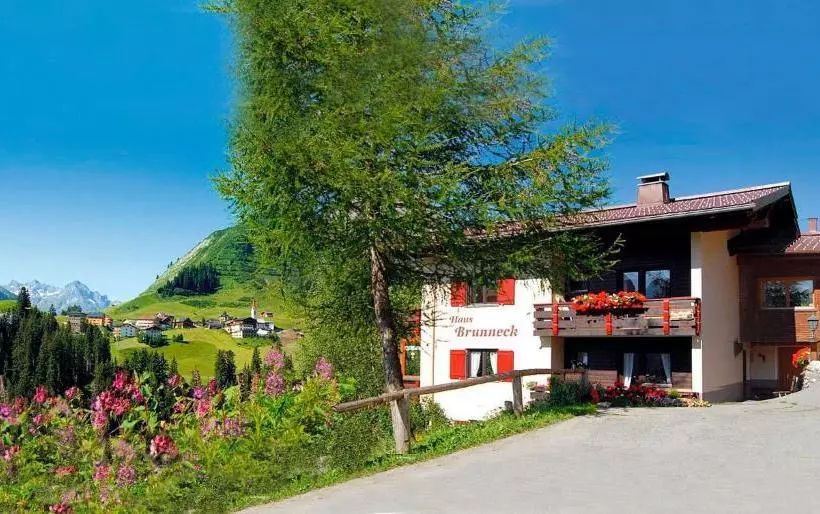 هتل Haus Brunneck