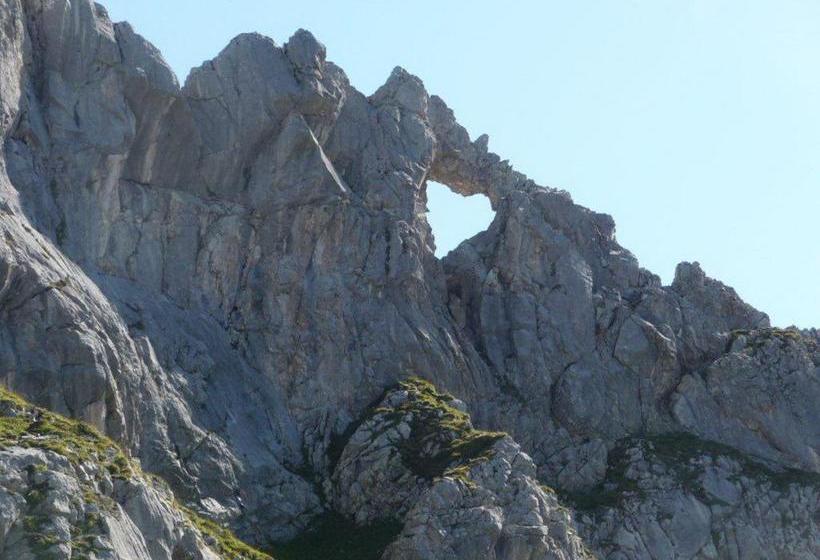 هتل Haus Brunneck