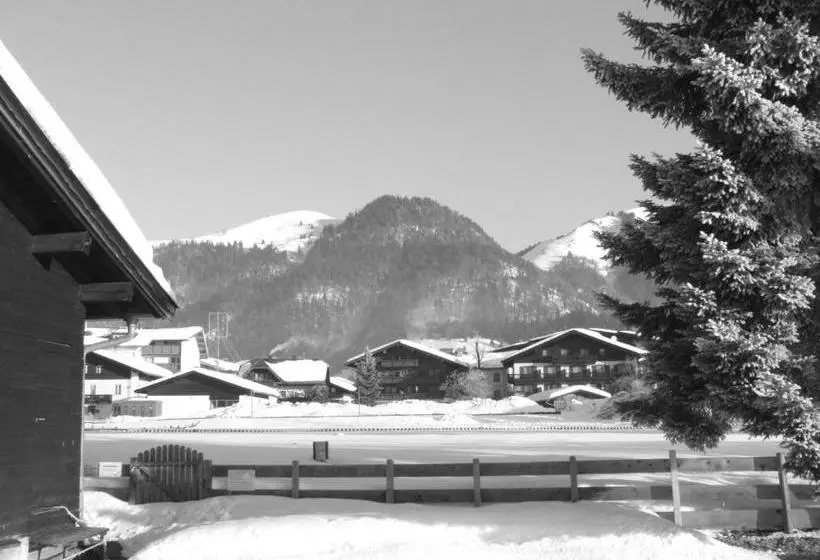 ホテル Karrerhof