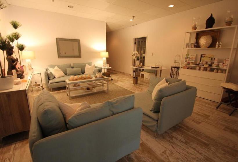 Otel Kingwood Resort & Winery