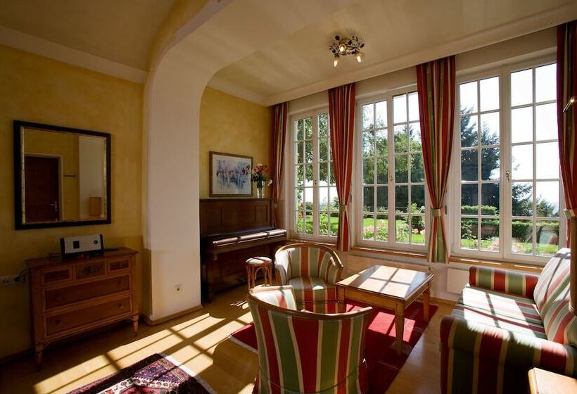 Отель Kurhaus Dr. Petershofer