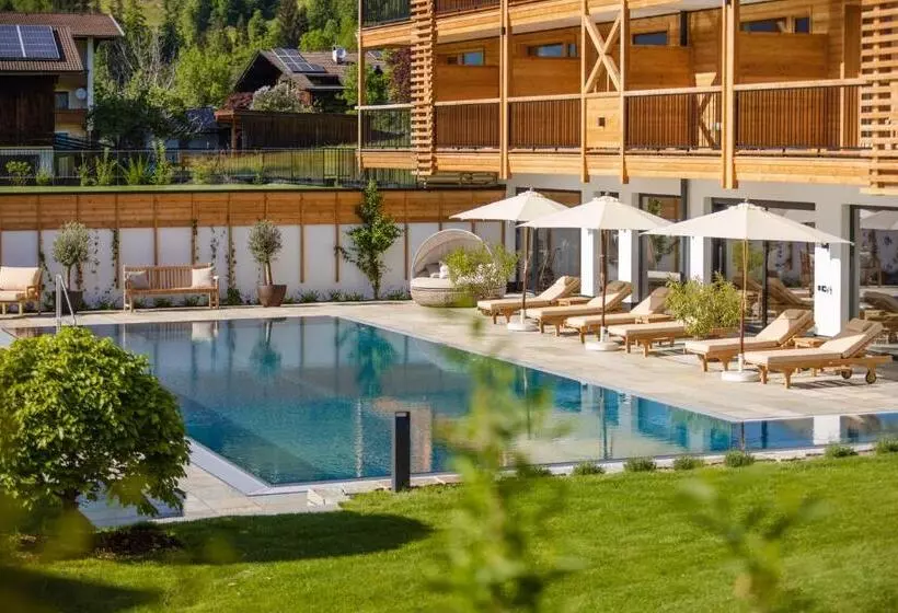 Hotelli Natur Resort Rissbacher