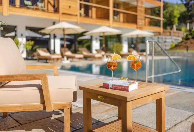 Hotelli Natur Resort Rissbacher