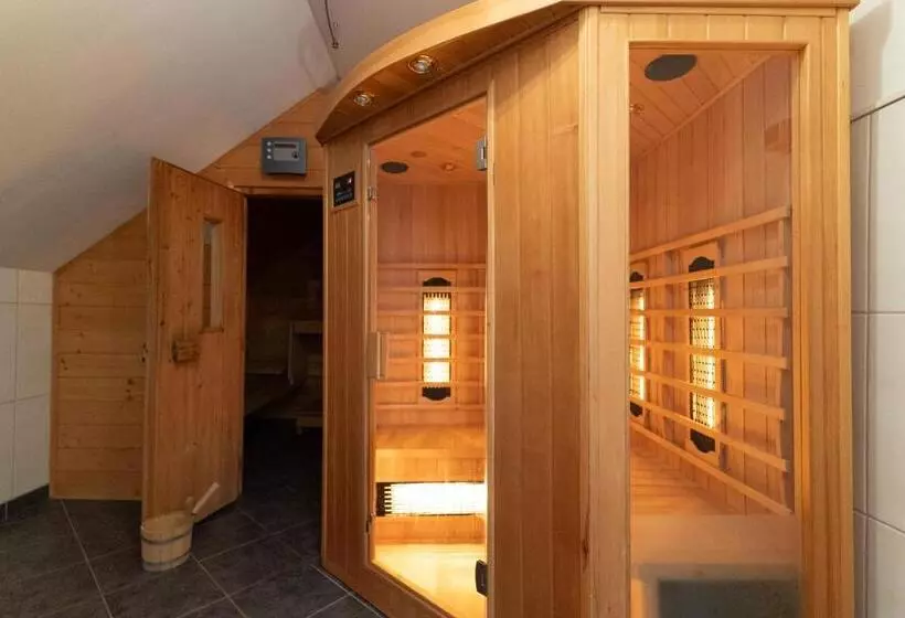 ホテル Pension Kandolf