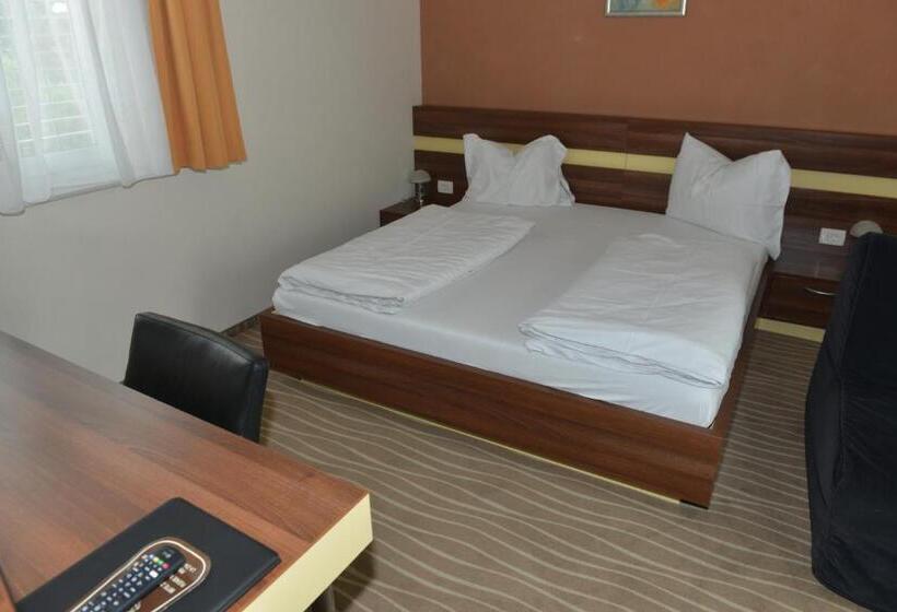 Primus Hotel & Apartments