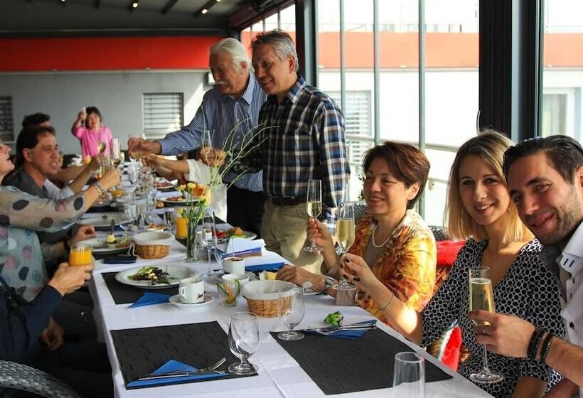 Primus Hotel & Apartments