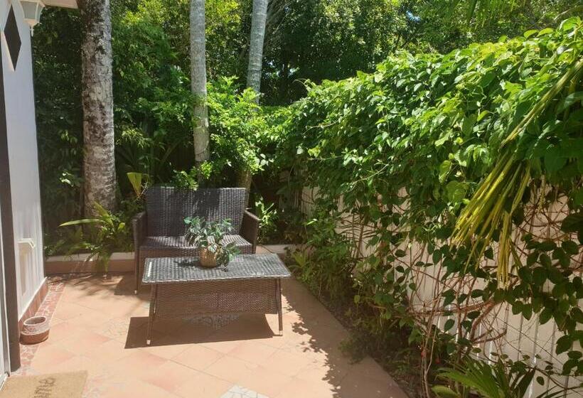 Family Style Hostel For 18 36yrs