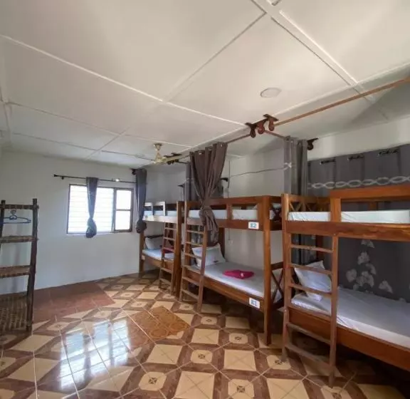 هاستل Joy Beach Backpacker