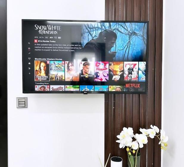 Emerin Suites @ Aeon Towers