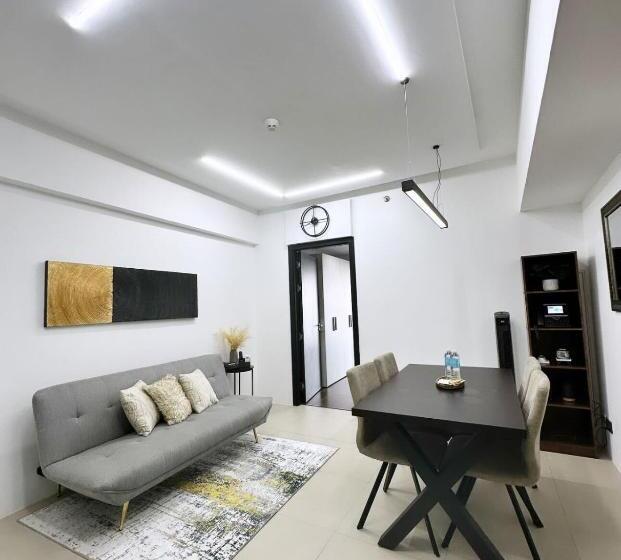 Emerin Suites @ Aeon Towers