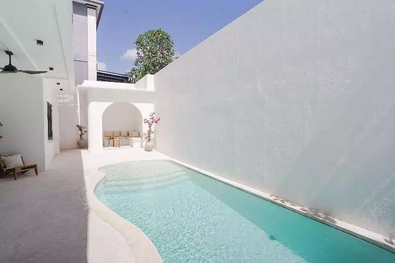 Hotelli Avanoa Villa