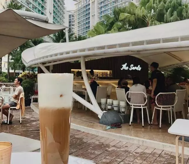 ホテル Azure Staycation Ph