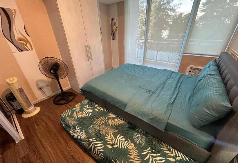 Hotel Azure Staycation Ph