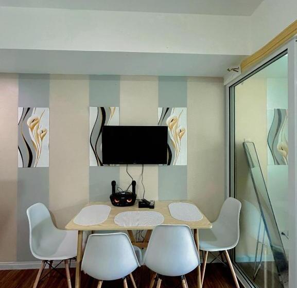 Hotel Azure Staycation Ph