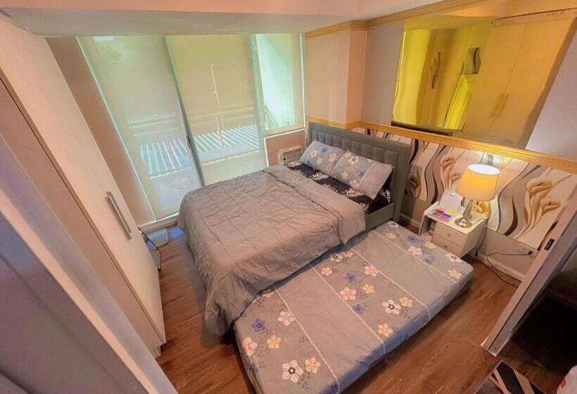 Hotel Azure Staycation Ph