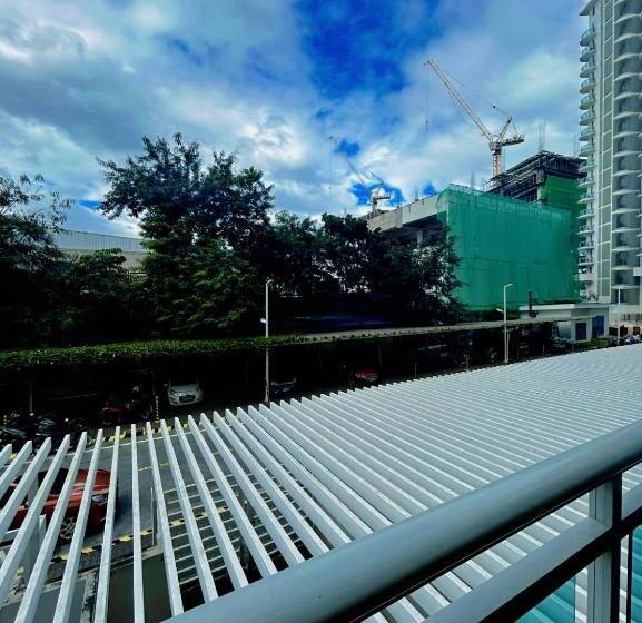 Hotel Azure Staycation Ph