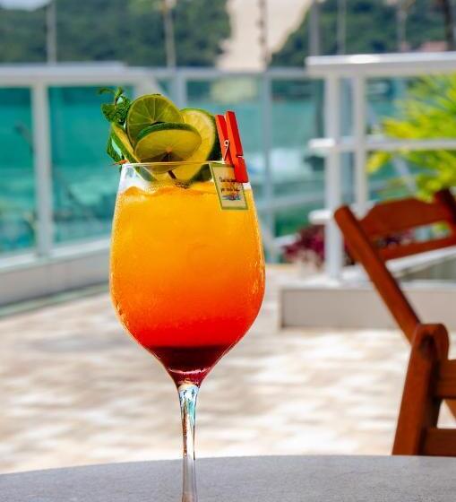 Отель Suíte Pé Na Areia Com Piscina, Wifi E Estacionamento Em Ponta Negra