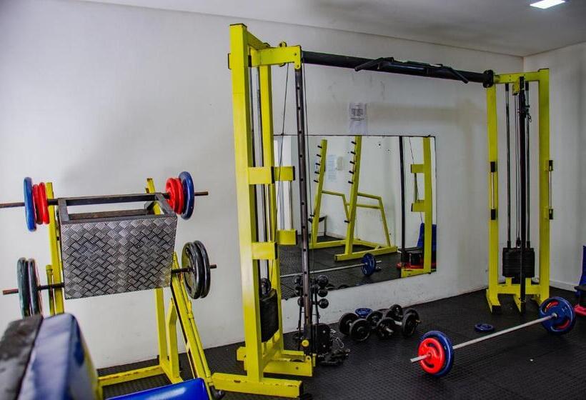 Отель Suíte Pé Na Areia Com Piscina, Wifi E Estacionamento Em Ponta Negra