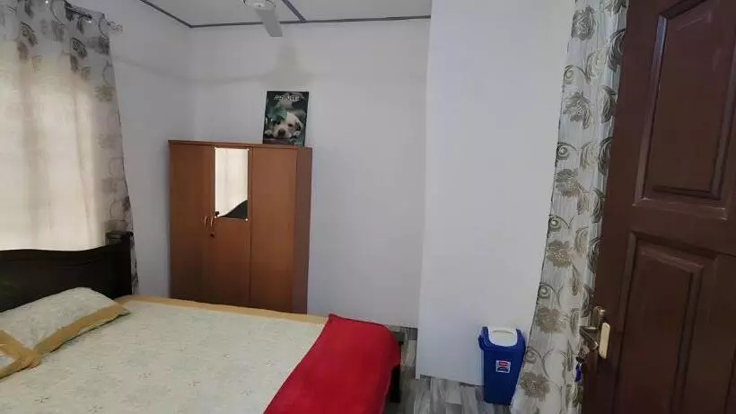 Lord S Hands Guest House Hotel