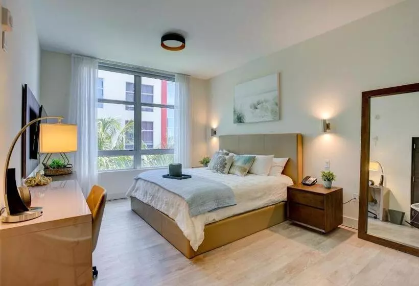 New! Beach Access With Rooftop Pool
