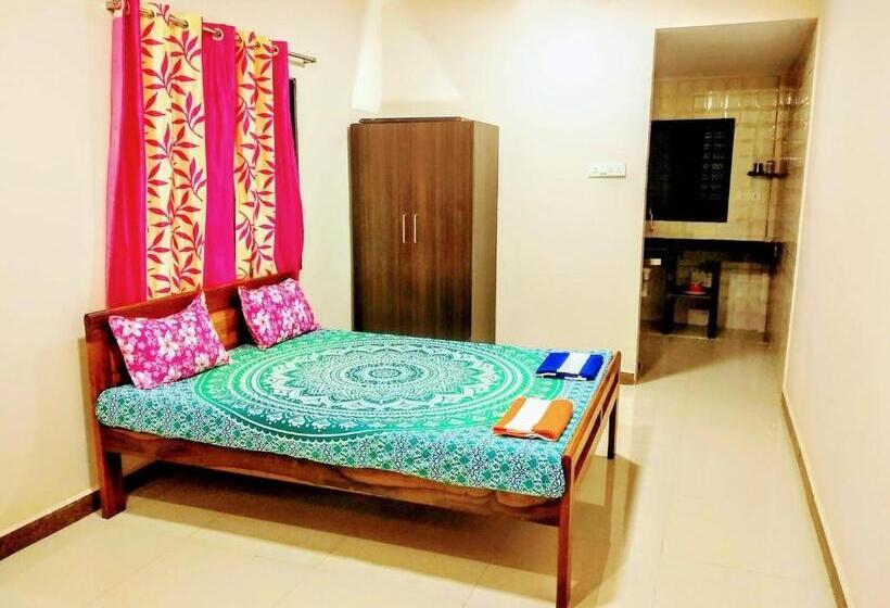 פנסיון R N Guest House