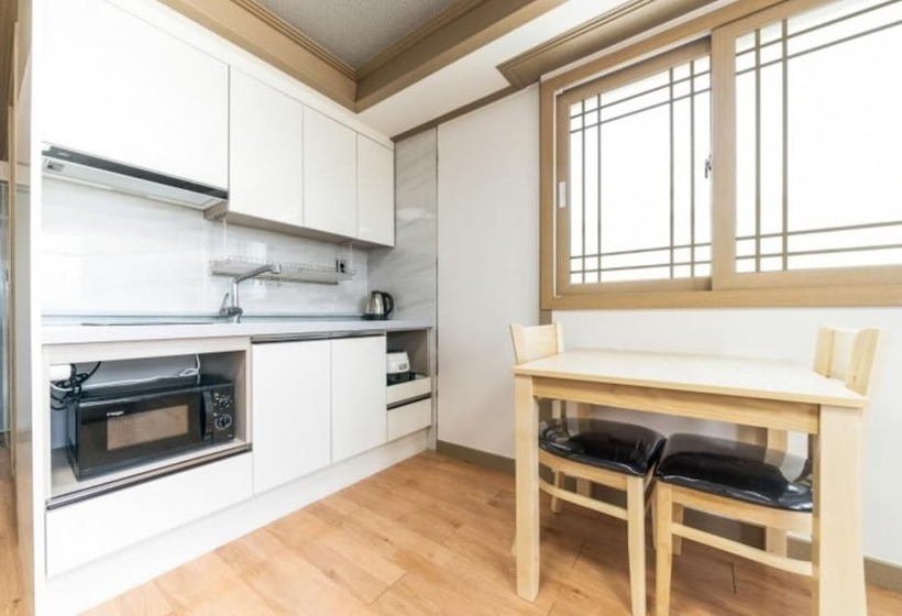 Seogwipo Jungmun Bolia Pension