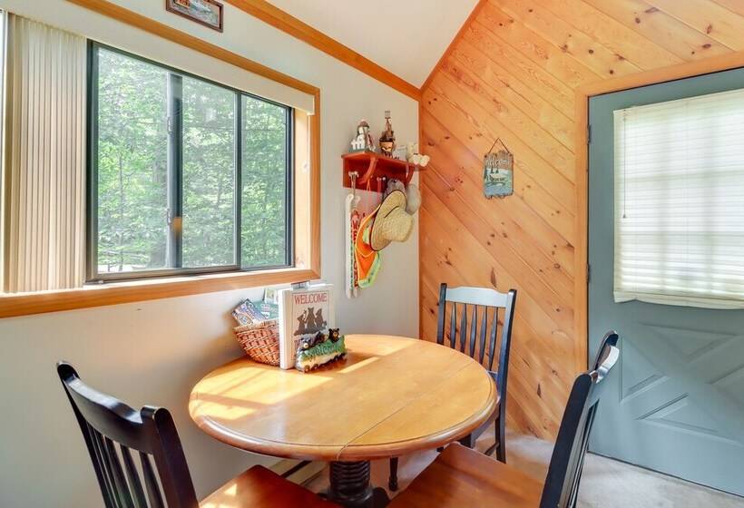 Lake Access & Decks: Pet Friendly Poconos Cabin!