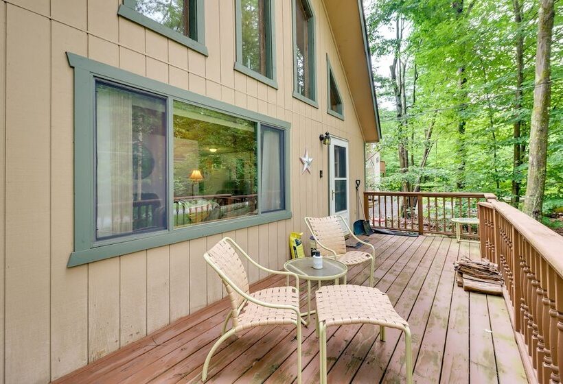 Lake Access & Decks: Pet Friendly Poconos Cabin!