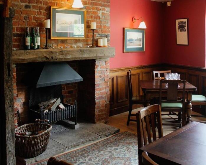 فندق صغير The George Inn St Mary Bourne