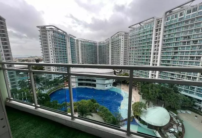 ホテル Azure Staycation Beach View 2br