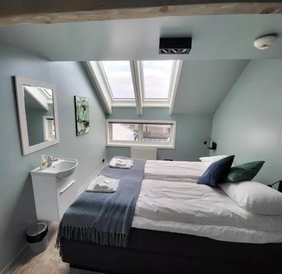 Hotelli Brygga Restaurant And Rooms