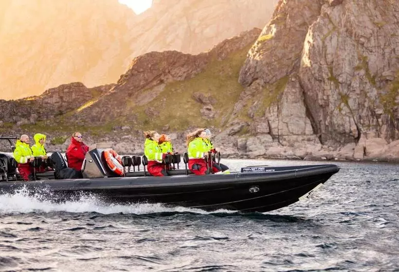 Hotelli Brygga Restaurant And Rooms